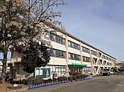【小学校】吉田小学校まで850ｍ