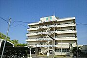 【市役所・区役所】泉大津市役所まで734ｍ