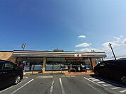 【コンビニエンスストア】セブンイレブン伊勢崎宮子町店まで700ｍ