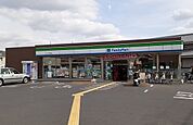 【コンビニエンスストア】ファミマ　さいたま神田店まで800ｍ