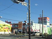 【スーパー】フードマーケットMom山梨店まで797ｍ
