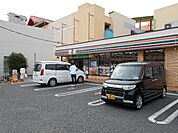 【コンビニエンスストア】セブンイレブン海老名中央1丁目店まで349ｍ