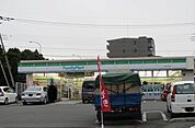 【コンビニエンスストア】ファミリーマート　川越南大塚店まで900ｍ