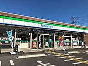 【コンビニエンスストア】ファミリーマート 熊谷新堀店まで200ｍ