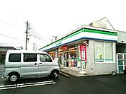 【コンビニエンスストア】ファミリーマート　飛高町店まで400ｍ