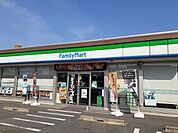 【コンビニエンスストア】ファミリーマート半田住吉店まで360ｍ
