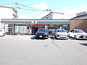 【コンビニエンスストア】セブン-イレブン 福岡向新町2まで400ｍ