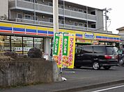【コンビニエンスストア】ミニストップ静岡谷田店まで130ｍ