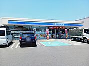 【コンビニエンスストア】ローソン各務原鵜沼西町店まで450ｍ