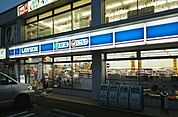【コンビニエンスストア】ローソン松伏町松伏店まで400ｍ