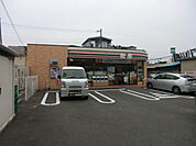 【コンビニエンスストア】セブンイレブン横浜日吉本町4丁目店まで357ｍ