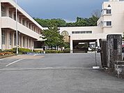 【小学校】笠間市立笠間小学校まで1300ｍ