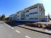 【小学校】館林市立第一小学校まで700ｍ