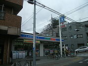 【コンビニエンスストア】ローソン赤塚中央通店まで422ｍ