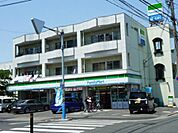 【コンビニエンスストア】ファミリーマート成田かの里店まで405ｍ