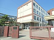 【中学校】名古屋市立山田中学校まで696ｍ
