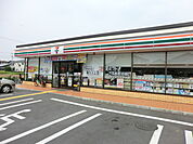 【コンビニエンスストア】セブンイレブンさいたま三室店まで622ｍ
