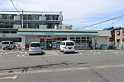 【コンビニエンスストア】ファミリーマートさいたま日進町二丁目店まで620ｍ