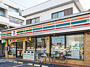 【コンビニエンスストア】セブンイレブン川口末広店まで698ｍ