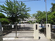 【小学校】大谷田小学校まで30ｍ