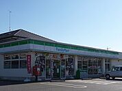 【コンビニエンスストア】ファミリーマート上高間木店まで400ｍ