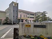 【小学校】笠間市立友部小学校まで749ｍ