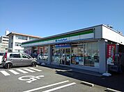 【コンビニエンスストア】ファミリーマート神戸九丁目店まで600ｍ