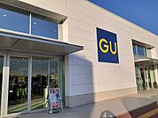 ジーユー（GU）東松山店まで990ｍ