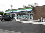 【コンビニエンスストア】ファミリーマート静岡瀬名川店まで400ｍ