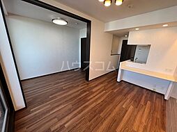 北大阪急行電鉄 緑地公園駅 徒歩3分の賃貸マンション 5階1LDKのリビング/ダイニング