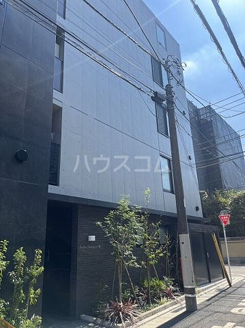 7 / 18