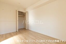 カーサ・エスカリエ 303 3階2LDKのリビング/ダイニング