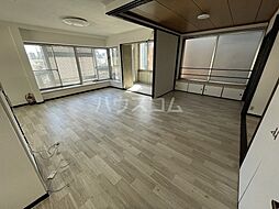 コーポジョイフル 6階3LDKのリビング/ダイニング