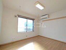 ロク・ハウスI 1106 1階1Kのリビング/ダイニング