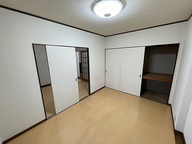 寝室