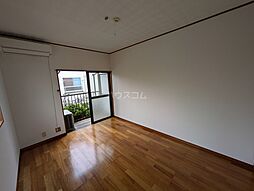 エミネントハイツ 101 1階ワンルームのリビング/ダイニング