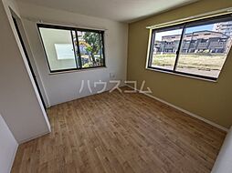 ラパン大久保 101