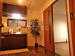 スリーハイツ 201 2階2DKのリビング/ダイニング