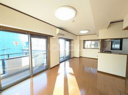 ローズガーデン前橋 301 3階3LDKのリビング/ダイニング