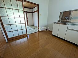 第3スミレコーポ 102 1階1Kのリビング/ダイニング