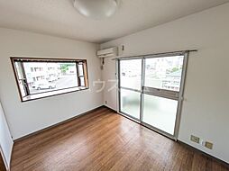 レジデンス・ラ・ヴィータ 201 2階2LDKのリビング/ダイニング