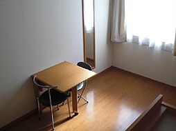 レオパレス小針II 210 2階1Kのリビング/ダイニング