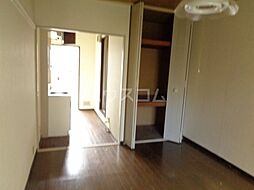 ＮＴ三山ハイム 102 1階ワンルームのリビング/ダイニング