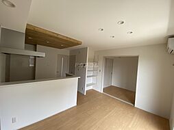 ユアメゾン南大町 102 1階1LDKのリビング/ダイニング