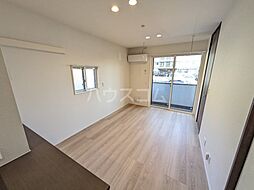 La Maison 表町 102 1階ワンルームのリビング/ダイニング