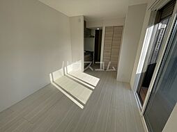 ベルウェル亀岡 1階ワンルームのリビング/ダイニング