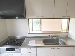 双葉町貸住宅 101 1階4LDKのリビング/ダイニング