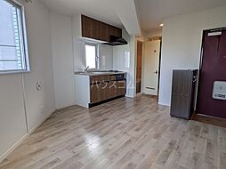 パールヒルズ 4階1DKのリビング/ダイニング