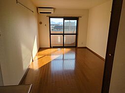 サニーヴィラ 306 2階ワンルームのリビング/ダイニング