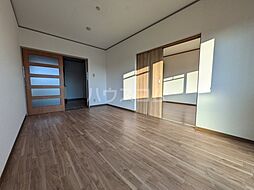 エマリオ 201 2階3DKのリビング/ダイニング